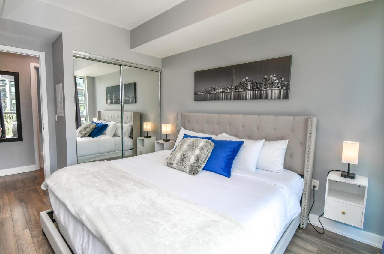 Pet Friendly Condos At Friday Harbour Innisfil Exterior foto